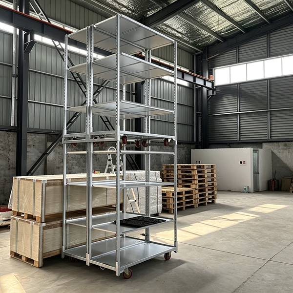 Partition pull plate net style seedling cart