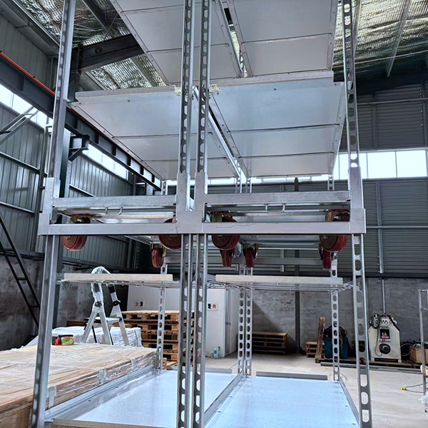 Partition pull plate net style seedling cart